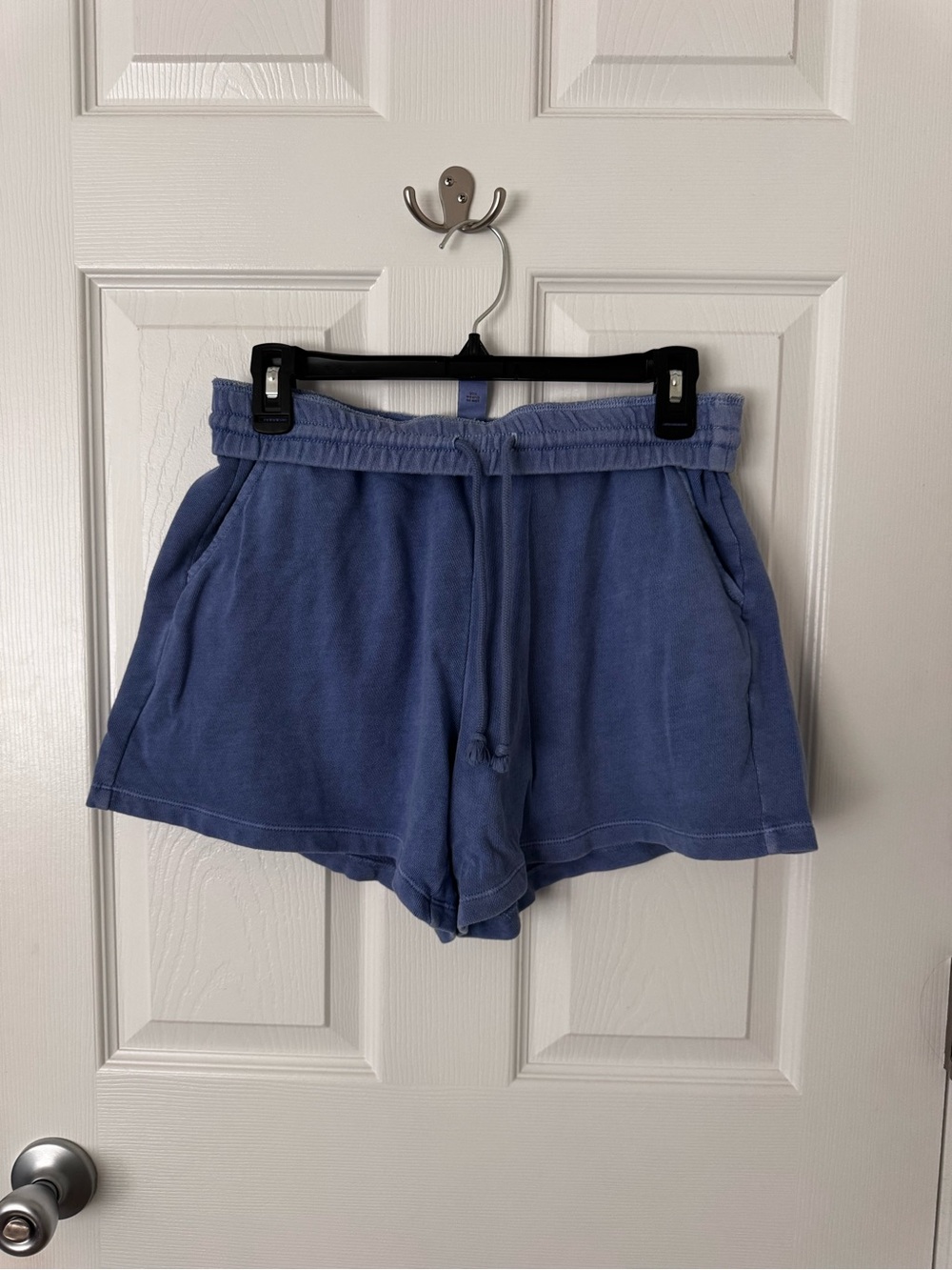 Old Navy Casual Drawstring Women’s Shorts in Dusty Blue - S